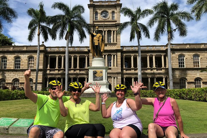 One of the most popular Hawaii Five-0 scenes with King Kamehameha in the background.